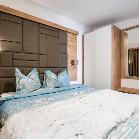 Luxurious With Sauna And Beautiful Roof Terrace Near Zell Am See *